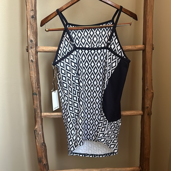 NWT Jofit Strappy Tennis Pickleball Blue/White Tank Top UPF 50+ Size Small - Picture 6 of 9